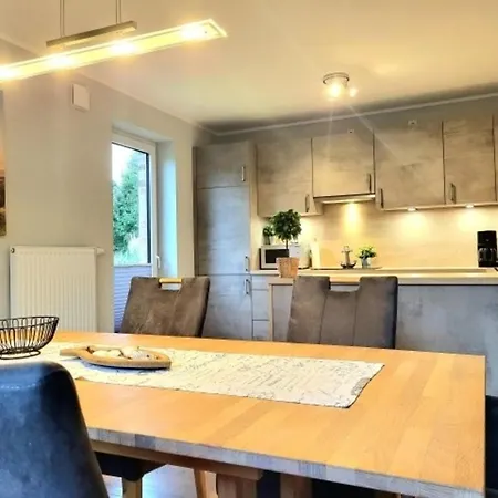 Joe Holiday home *
